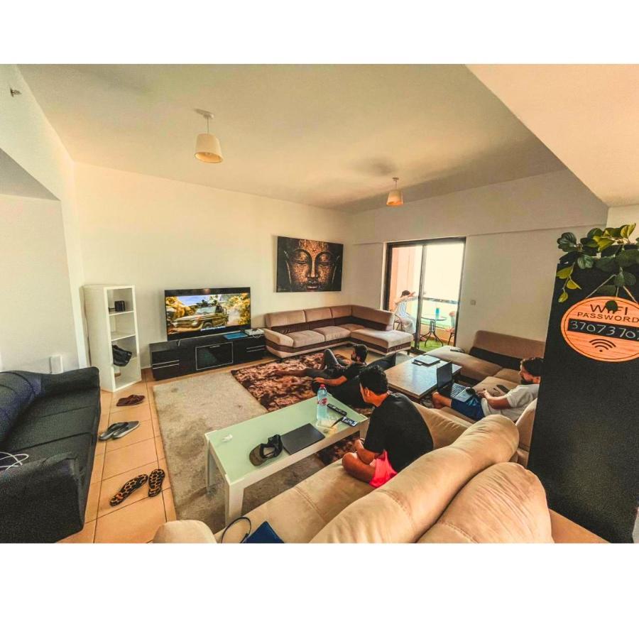 Dubai Eye Hostel Eksteriør bilde