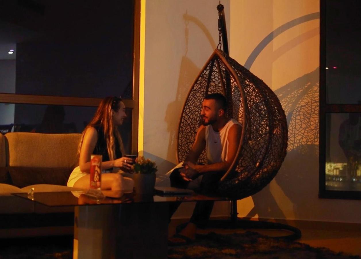 Dubai Eye Hostel Eksteriør bilde